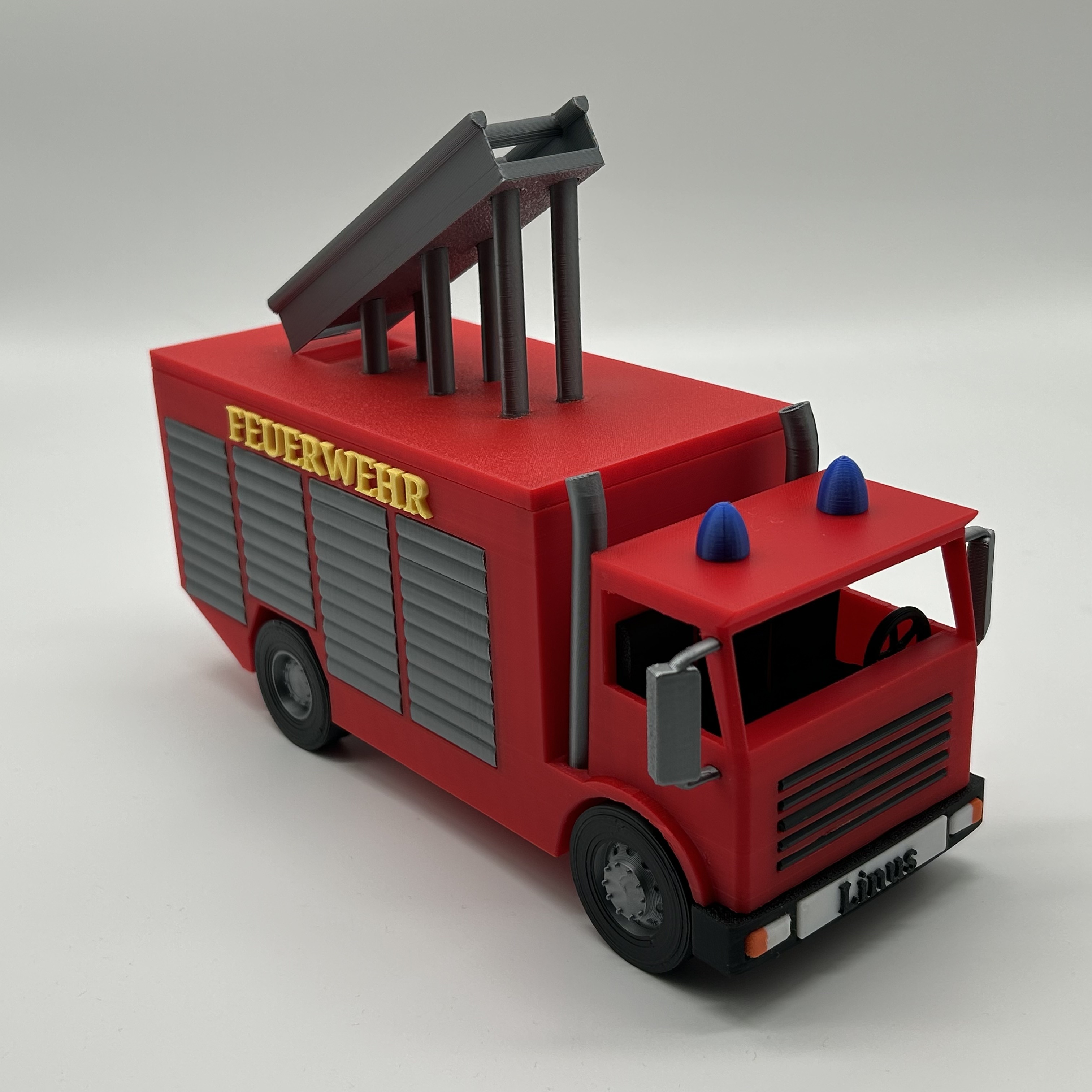 Spardose Feuerwehrauto – personalisiert im 3D-Druck