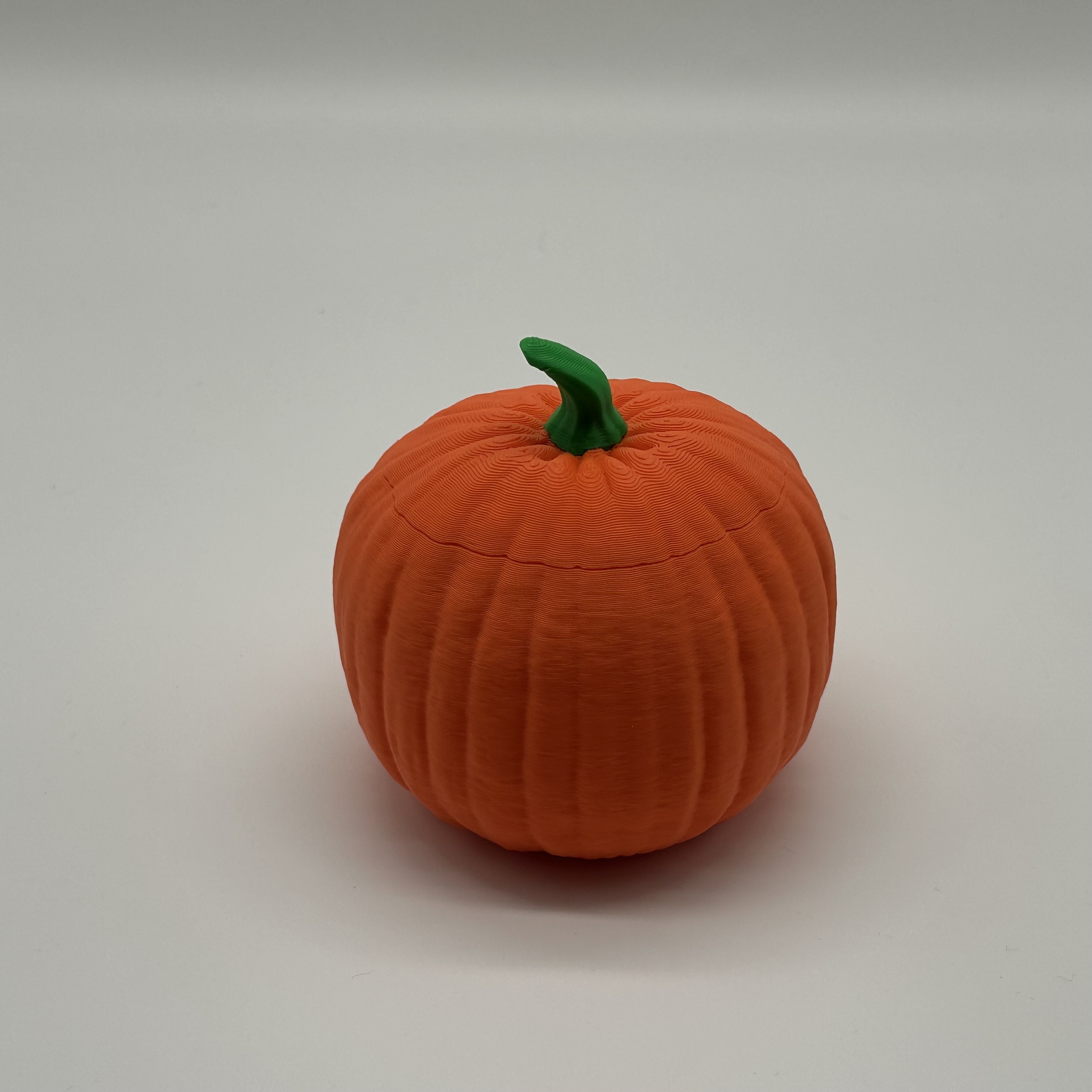 Halloween Kürbis mit LED-Teelicht – 3D-Druck Grusel-Deko