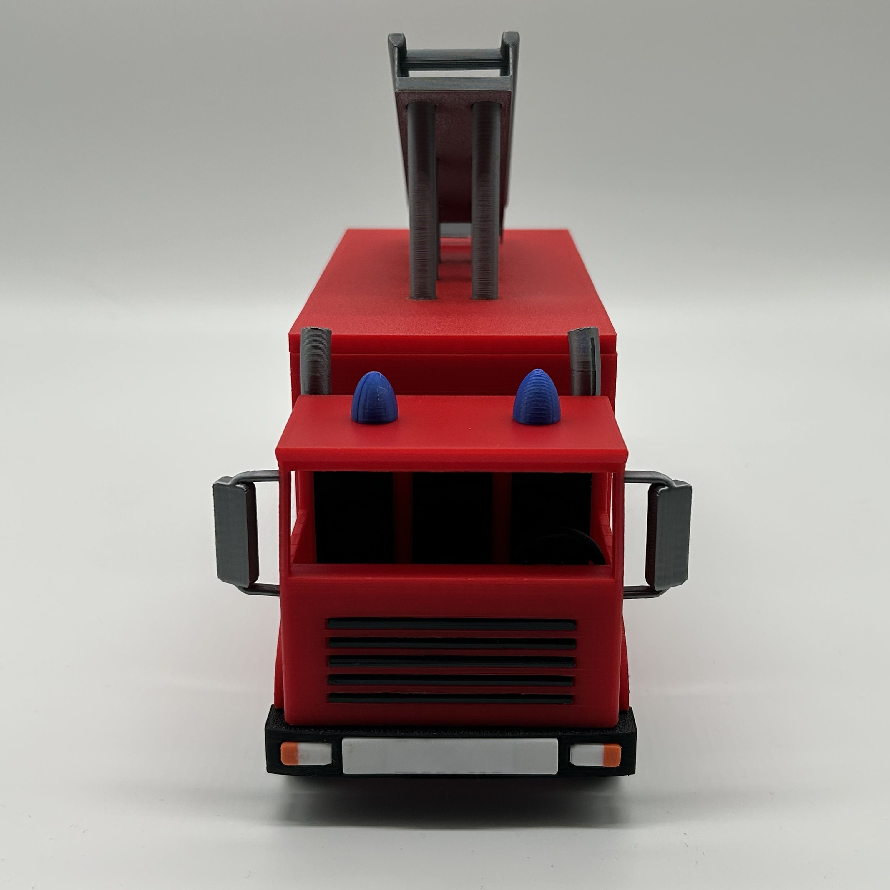 Spardose Feuerwehr – Sparschwein Feuerwehrauto personalisiert im 3D-Druck